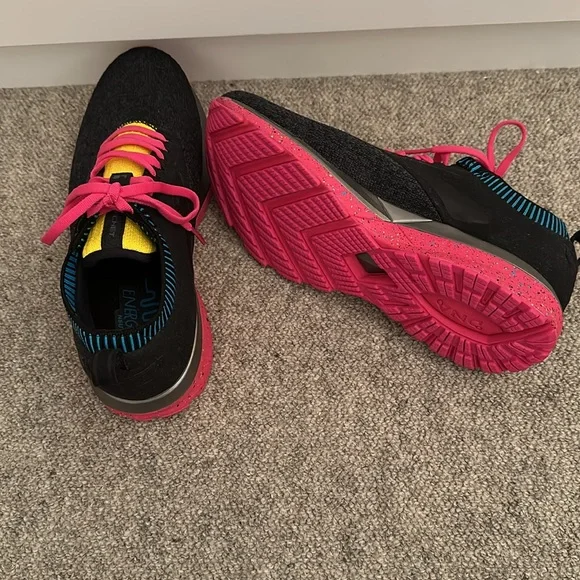 Brooks Ricochet LE W8.5 - Picture 4 of 7